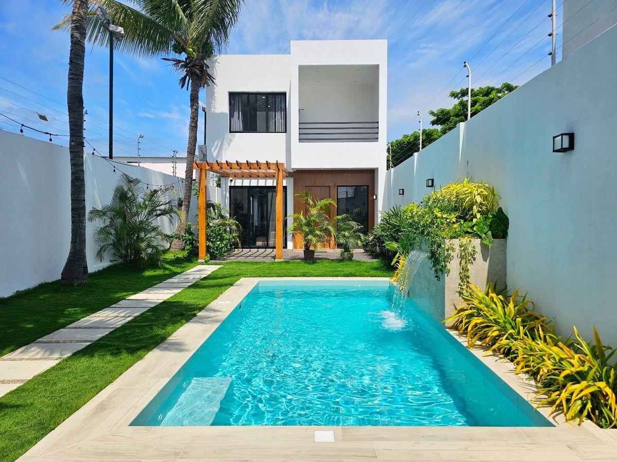 Casa en venta en Salinas, Santa Elena