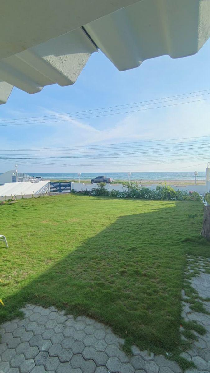 Casa en venta en Salinas, Santa Elena