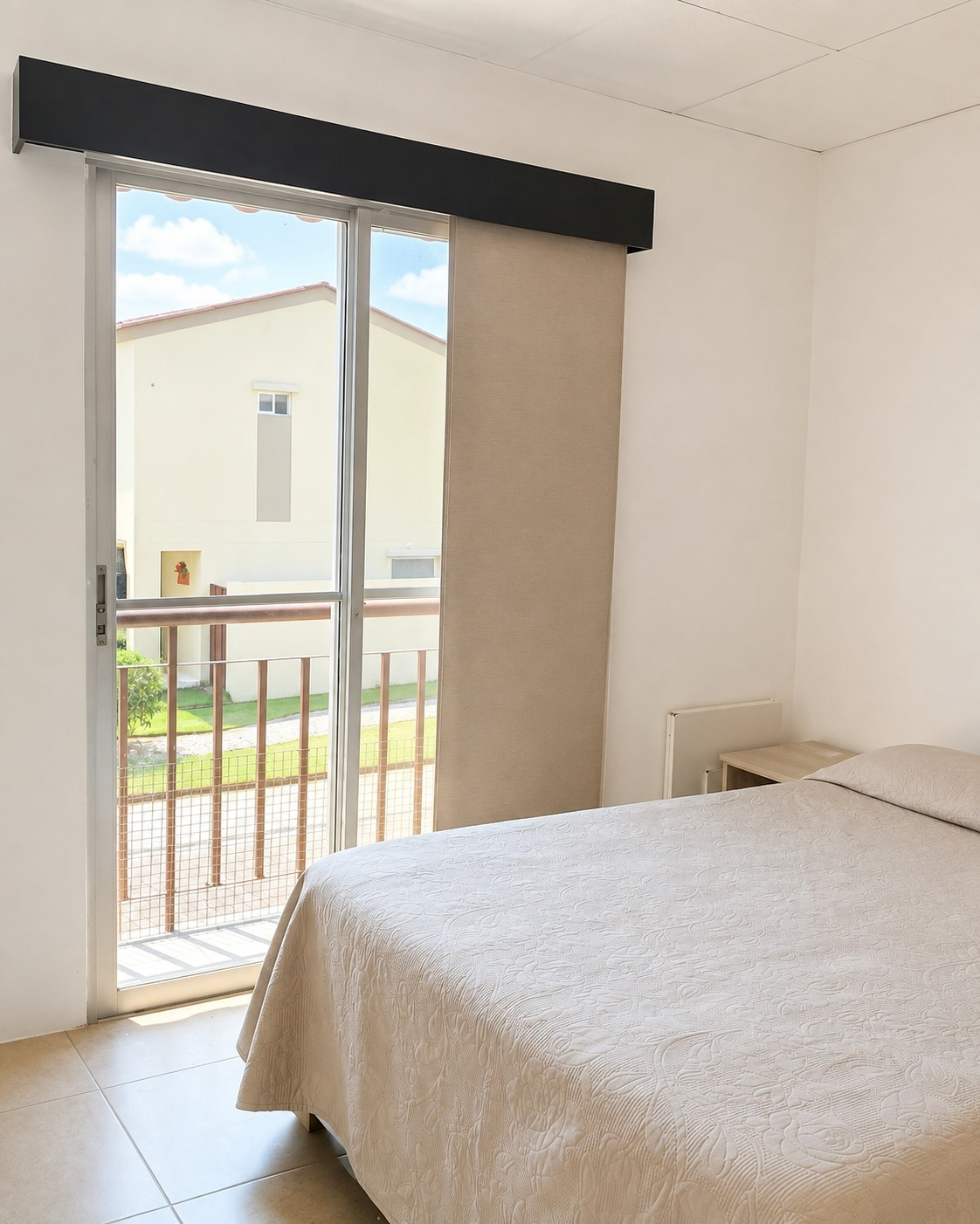 Casa en venta en La Rioja, La Aurora | 3 dormitorios, cada uno con baño privado — imagen 5