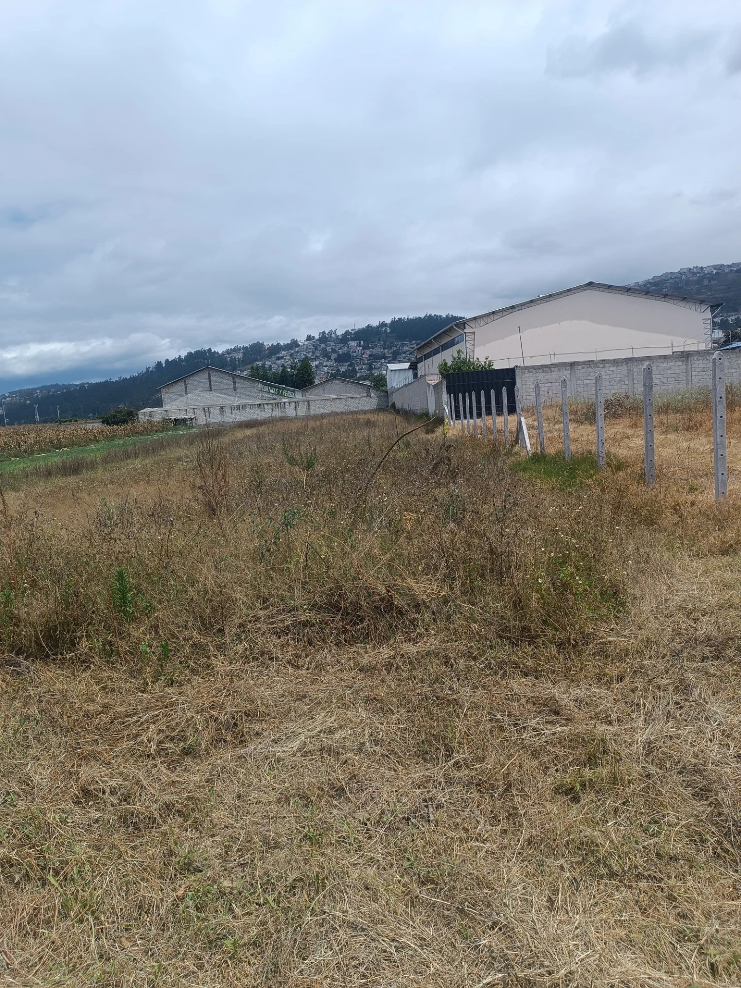 TERRENOS DE VENTA EN EL NORTE DE QUITO SECTOR LLANO GRANDE — imagen 5