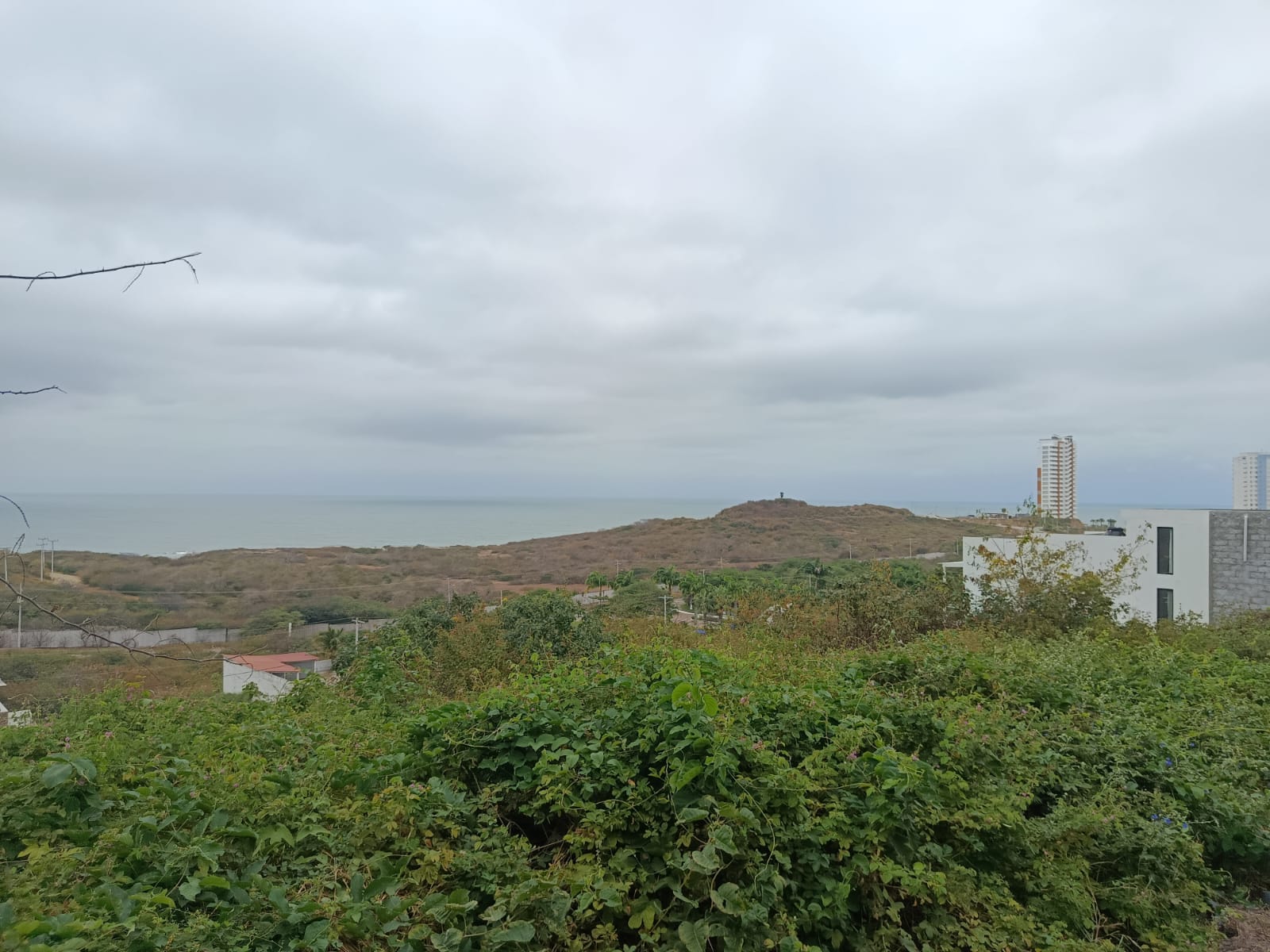 Terreno en venta en Playas, Guayas