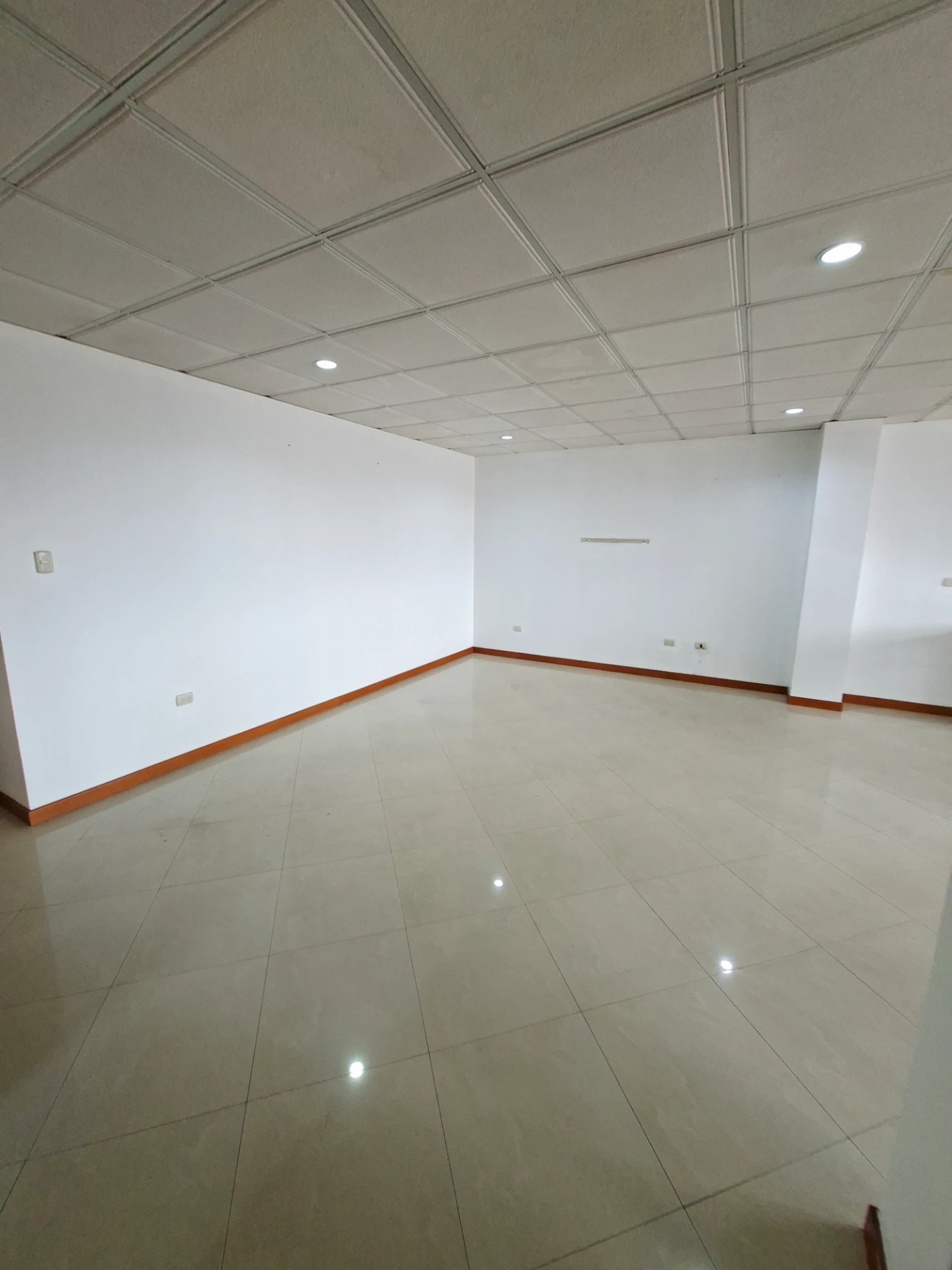 Departamento(negociable) en Puertas del sol, a una cuadra de la plaza Soleil — imagen 9