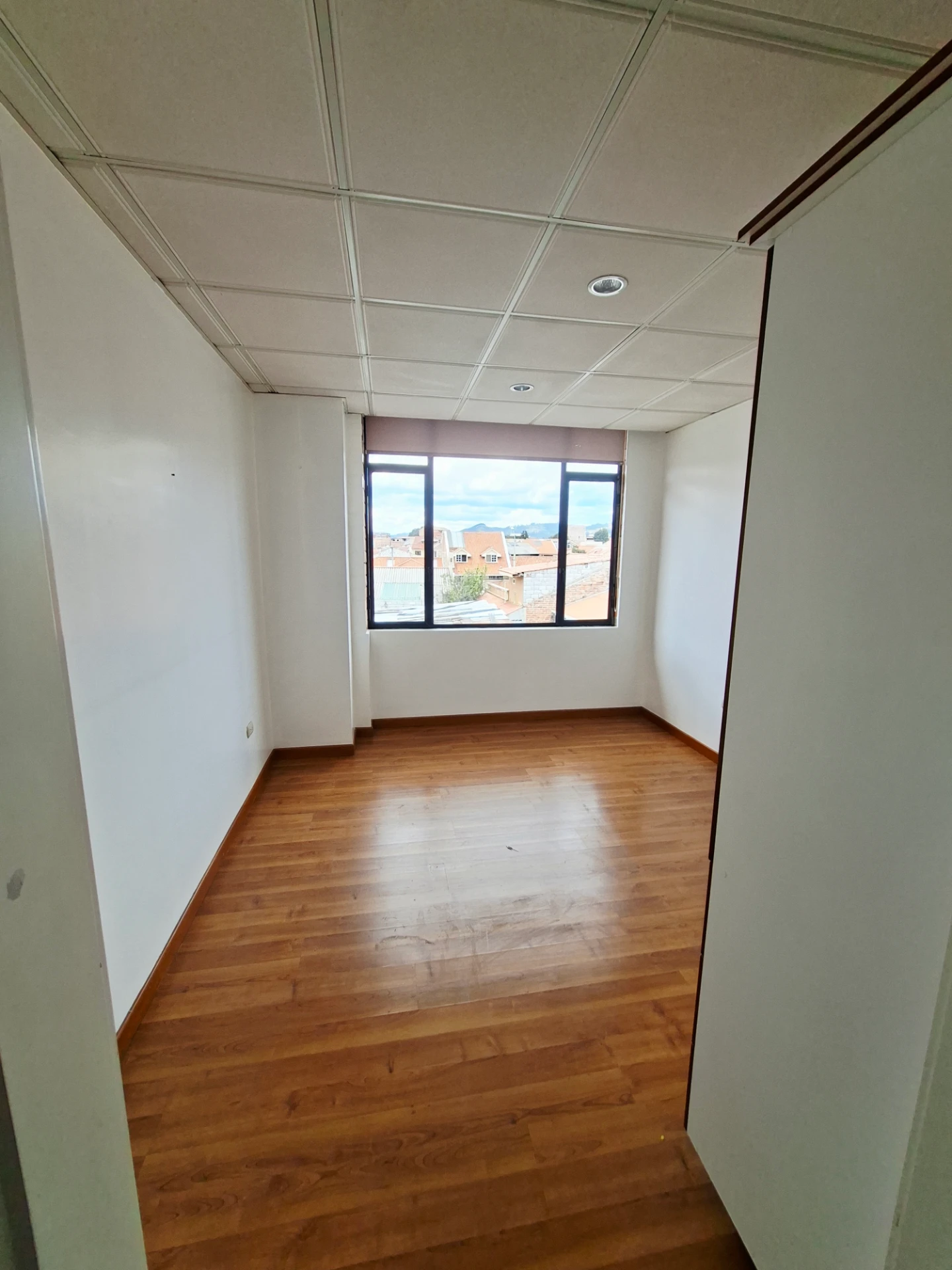 Departamento(negociable) en Puertas del sol, a una cuadra de la plaza Soleil — imagen 4