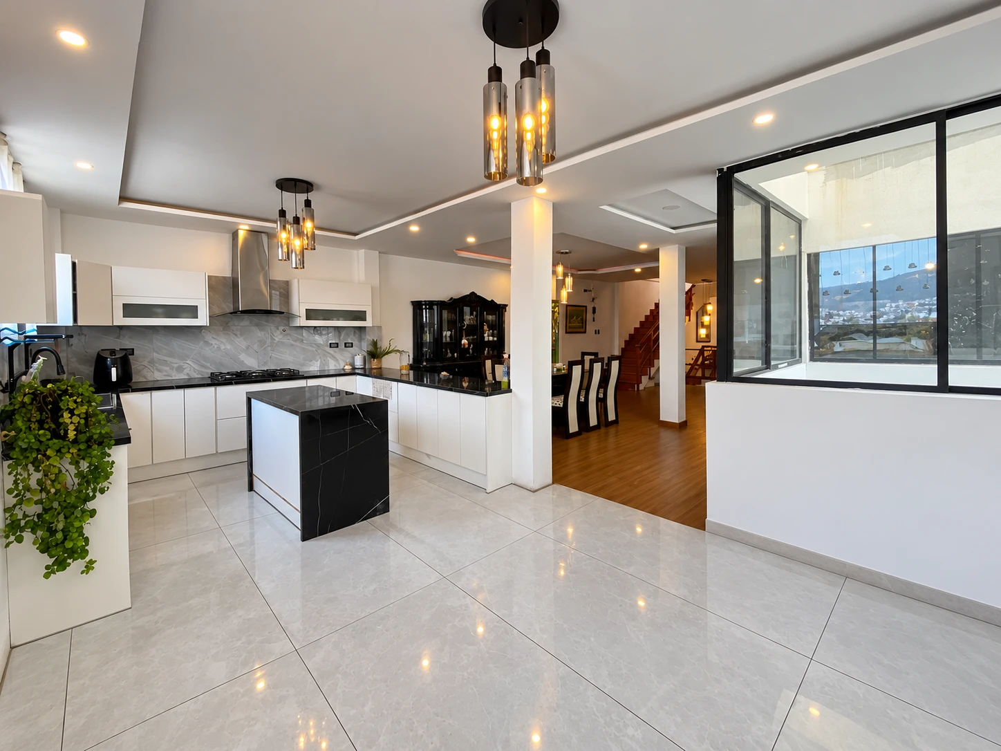 🏡 CASA MULTIFAMILIAR EN VENTA – SECTOR LA RUMIÑAHUI 400 m² de construcción | 7 dormitorios | 6 baños | $180.000 — imagen 10