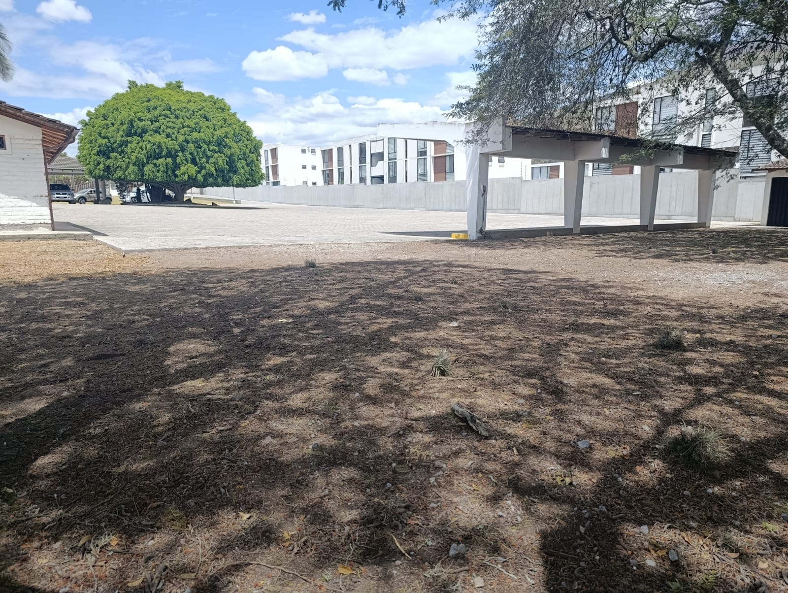 TERRENO DE 12.800 M2 EN POMASQUI        ideal para desarrollo inmobiliario — imagen 4