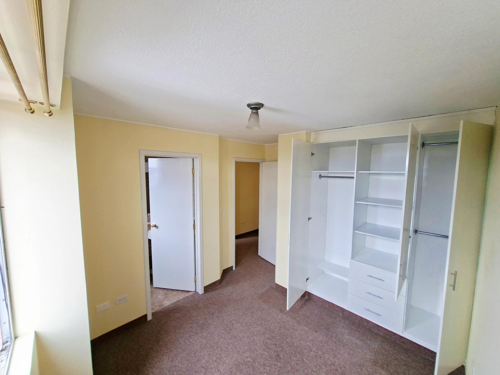 ¡DEPARTAMENTO EN VENTA EN EL NORTE DE QUITO! — imagen 3