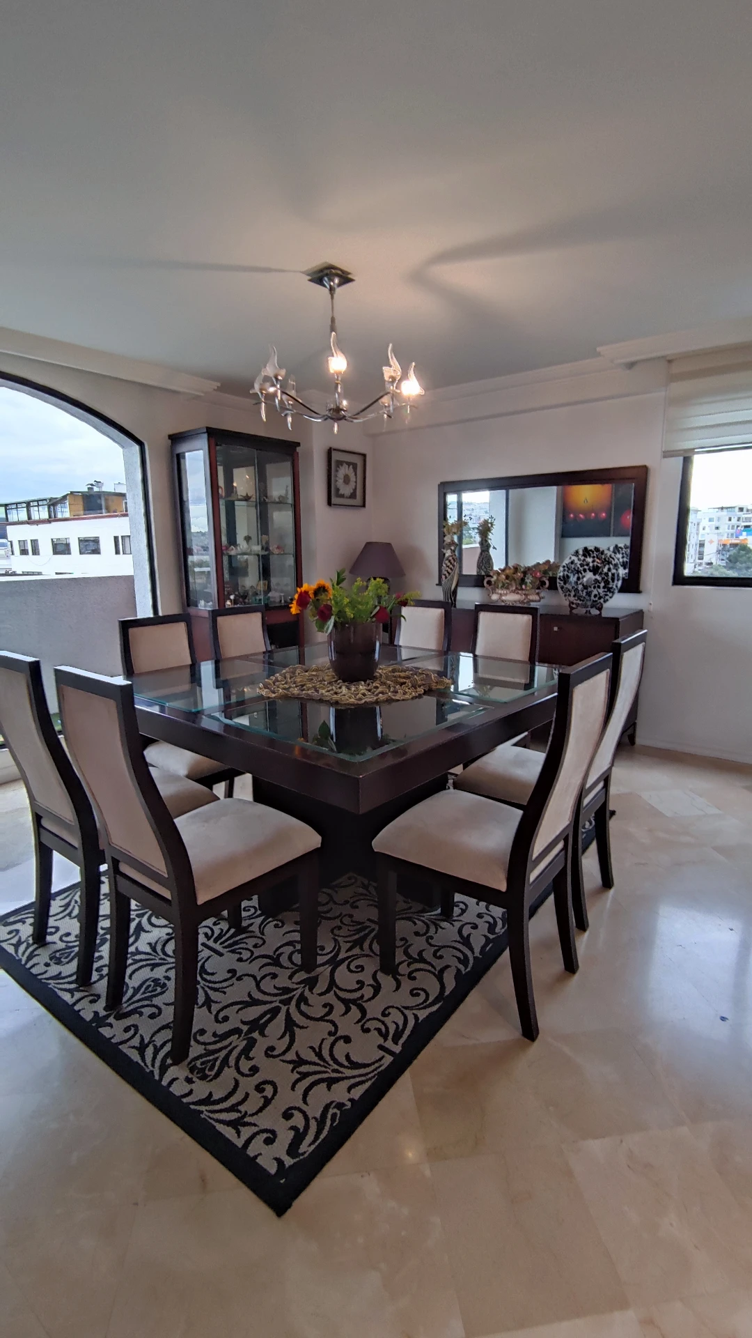 Penthouse en el Quito Tenis con amplia terraza BBQ - 3 dormitorios — imagen 9