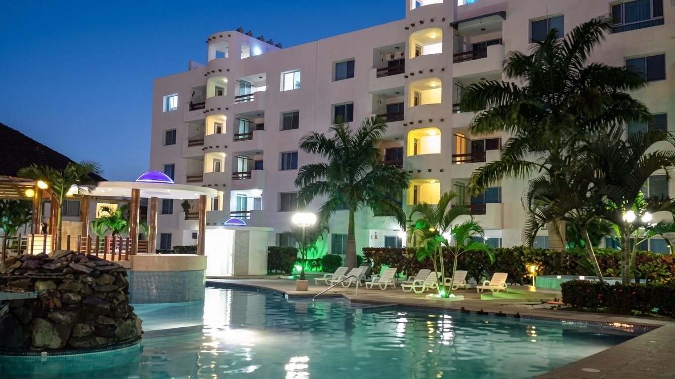 Condo for sale in Tonsupa, Esmeraldas