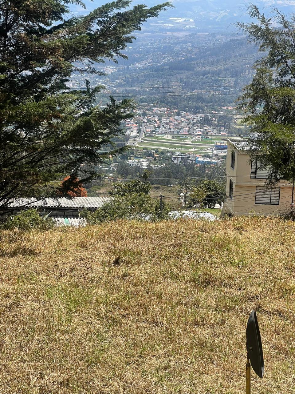 Terreno con galpones — imagen 3