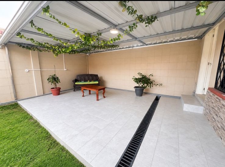 Espectacular Casa de 980 m² con Piscina Temperada, Sauna, Turco y Suites — imagen 9