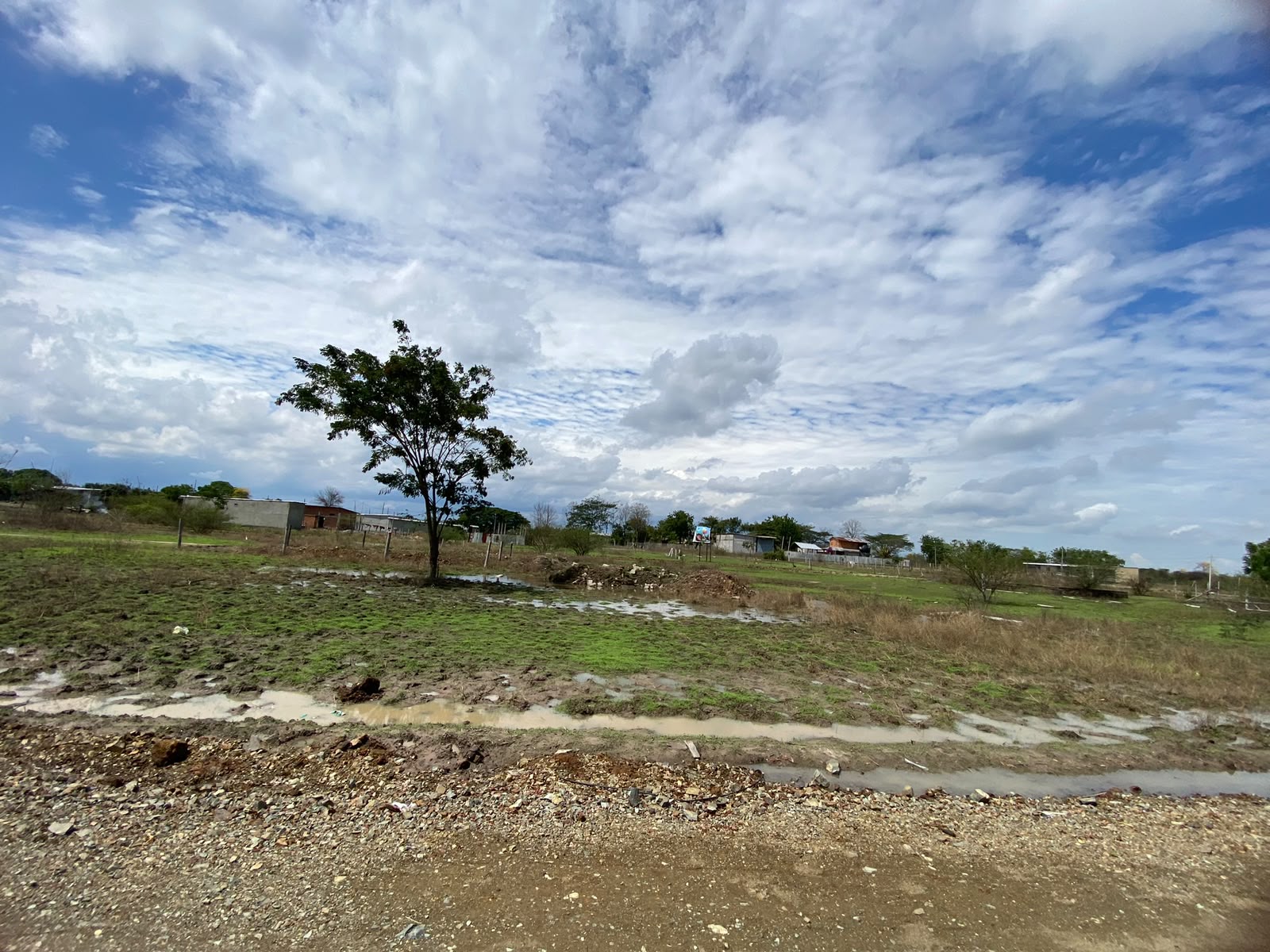 Remate 2 solares — imagen 9