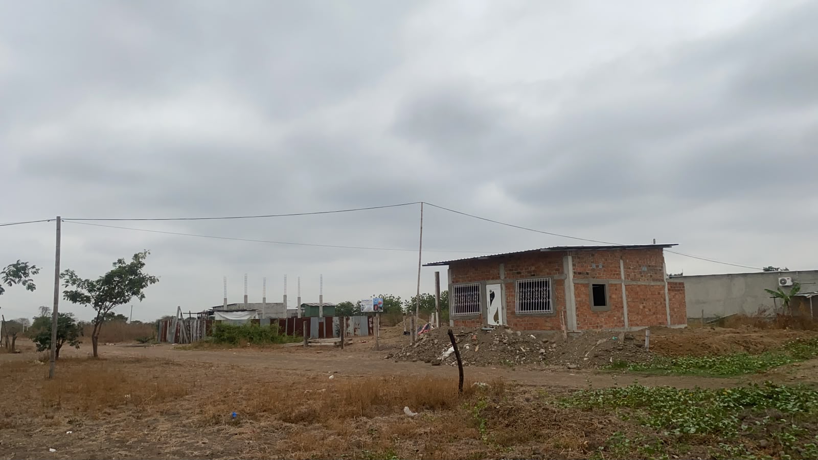 Remate 2 solares — imagen 3