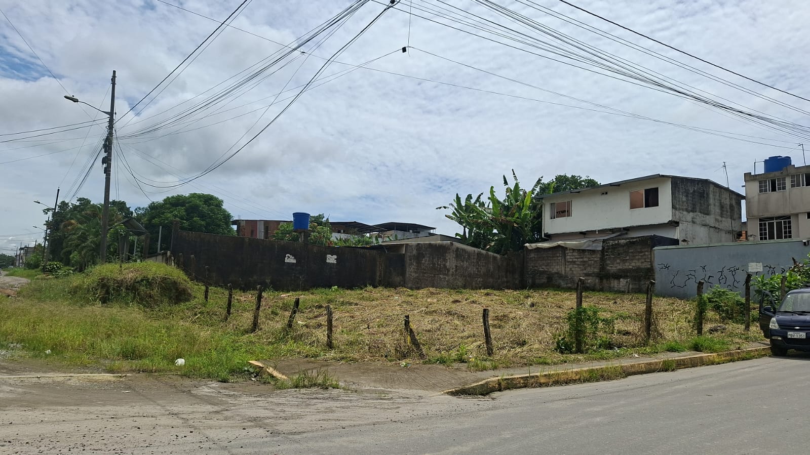 Terreno esquinero de 480 m2 en Santo Domingo — imagen 3