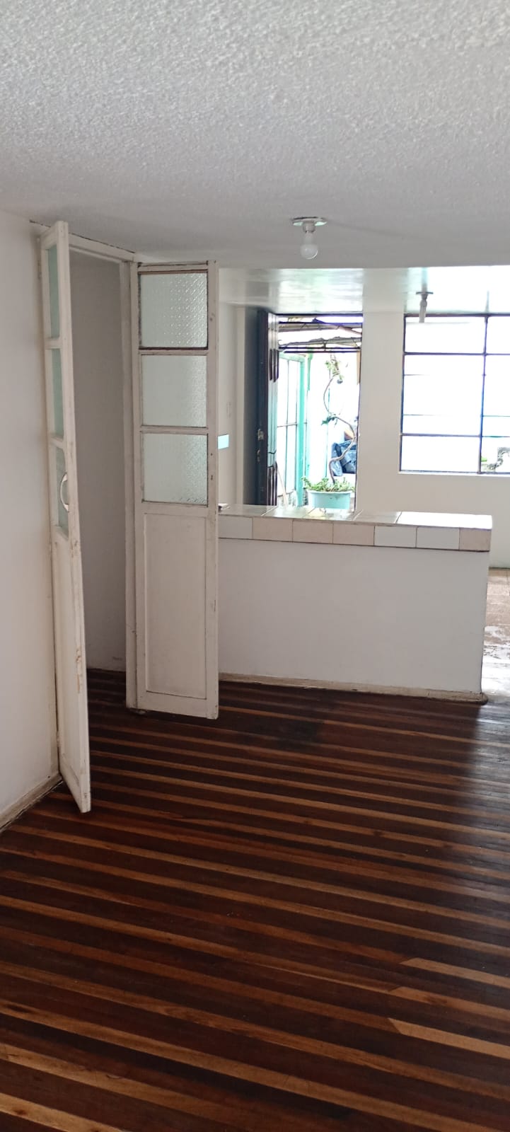 Departamento amplio de 100 m² con chimenea | Sur de Quito, cerca de El Recreo — imagen 3