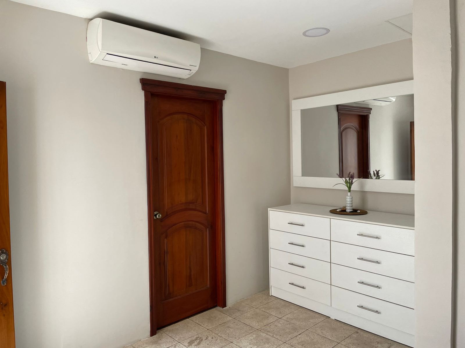 Casa Semi amoblada en venta — imagen 4
