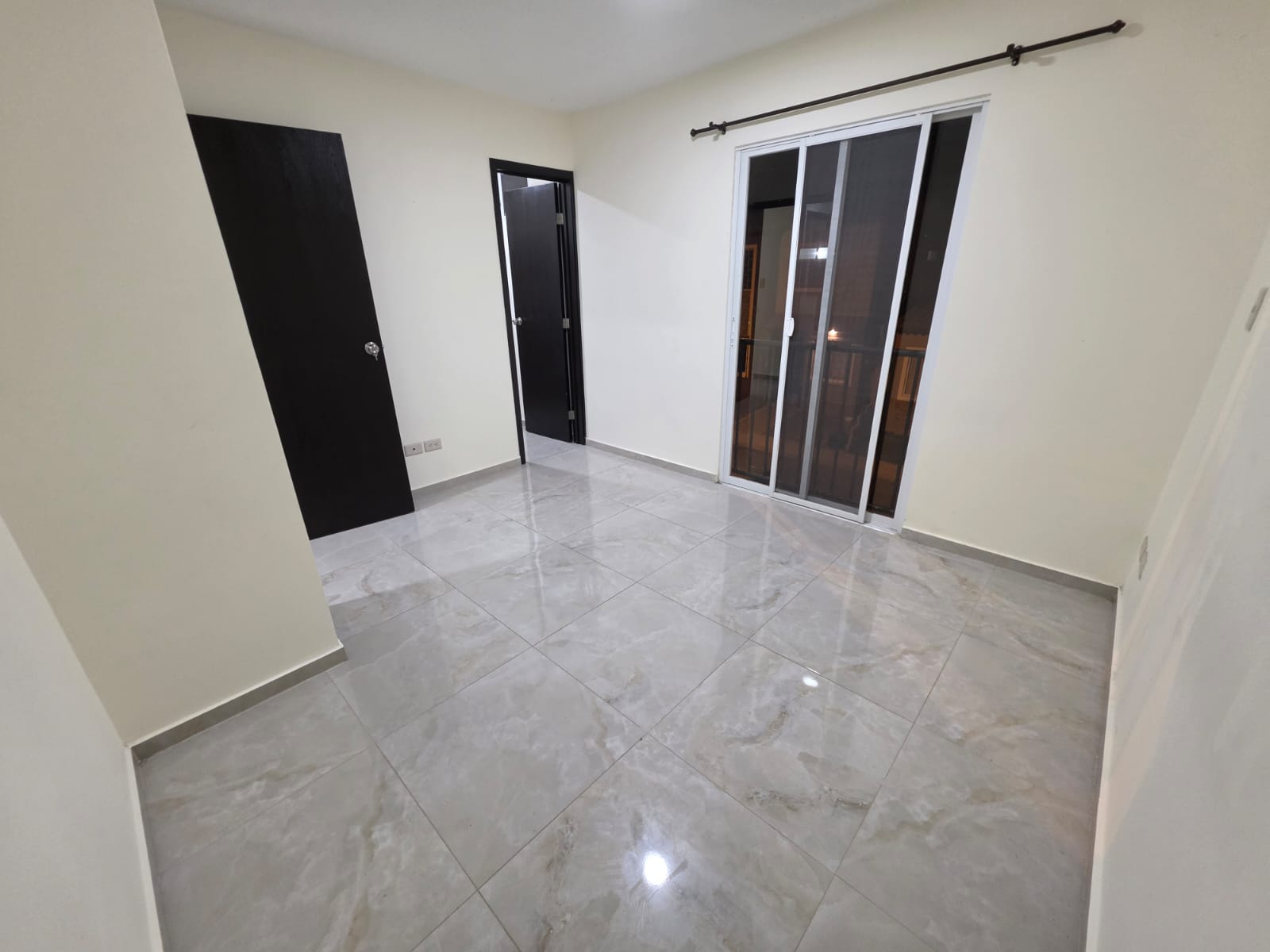 🏡🔥 ¡OPORTUNIDAD! Hermosa Casa de 3 Hab. en Urbanización Durán City – Etapa Bromelia ✨ — imagen 3