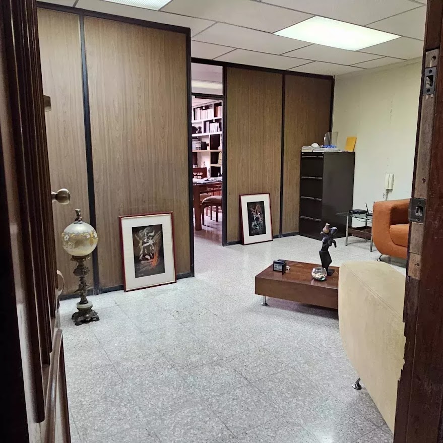 Centro de Guayaquil, oficina equipada 73 m² con vista a la calle. Ascensor, guardianía. Sector bancario — imagen 10