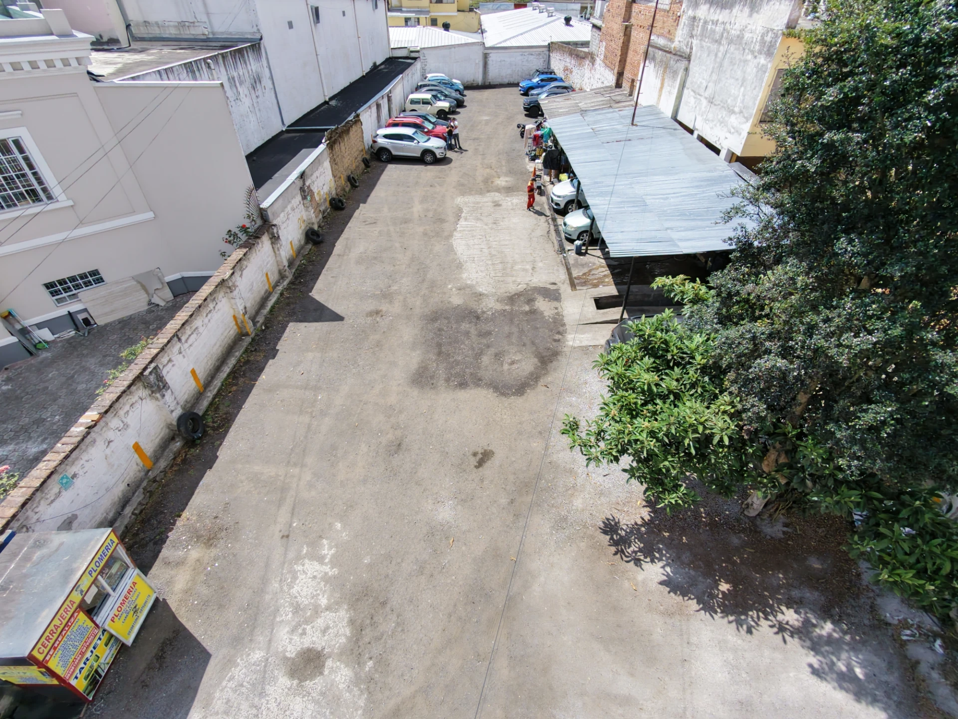 ESPECTACULAR TERRENO AV. ORELLANA QUITO COS 50%/400% — imagen 4