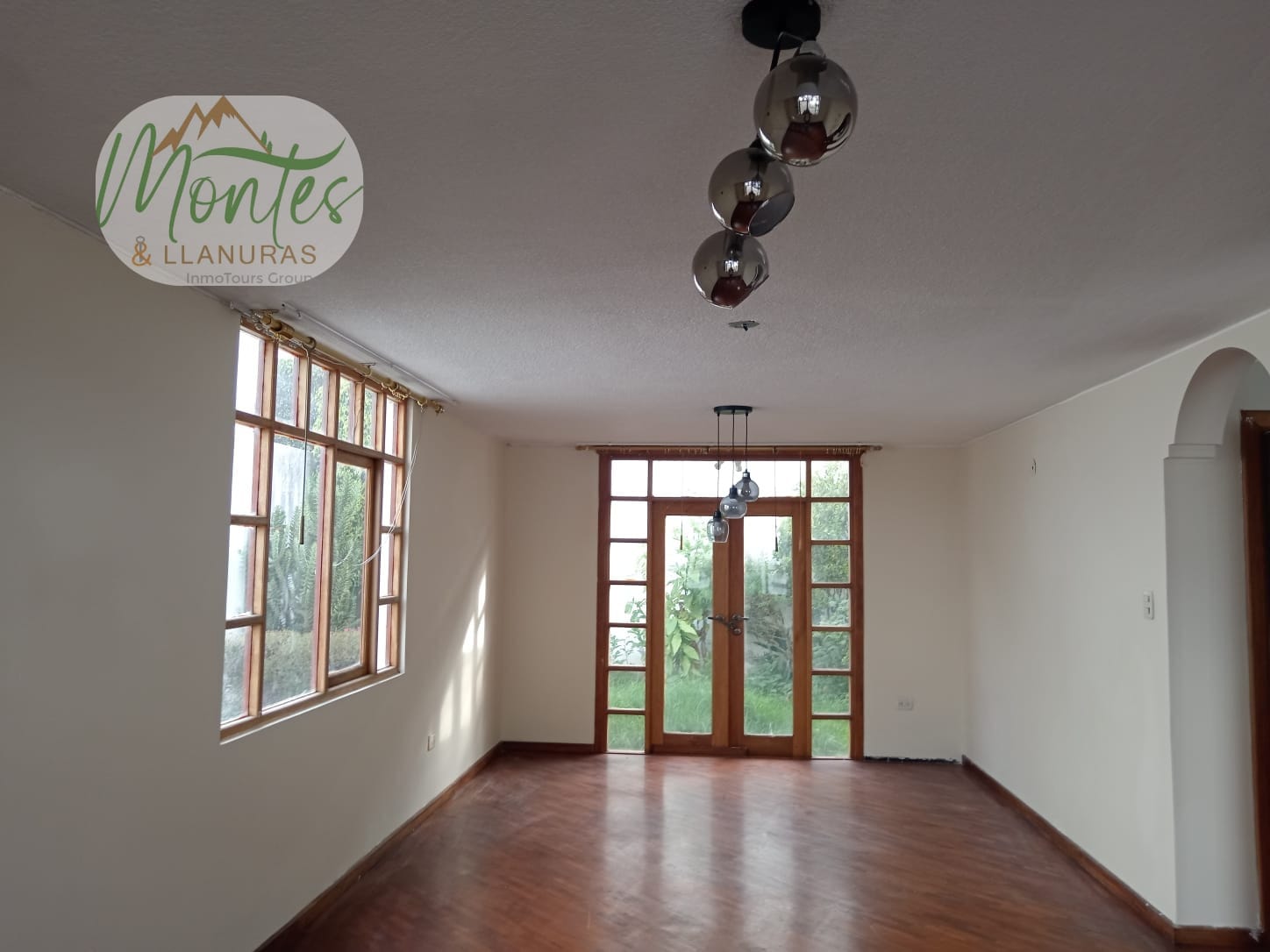 Einsten Casa Tres Habitaciónes Estudio Patio y Jardín — imagen 8
