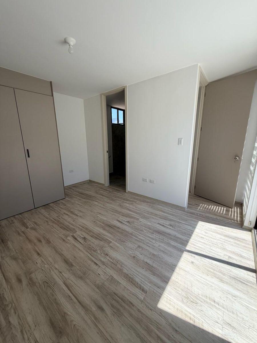 Se Vende Linda Casa en Pomasqui de Tres Plantas — imagen 3