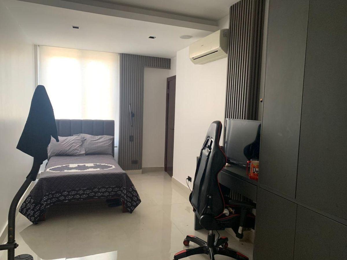 Venta Casa de Cuatro Habitaciones en Urbanización Vista Sol vía Samborondón, Guayas — imagen 3