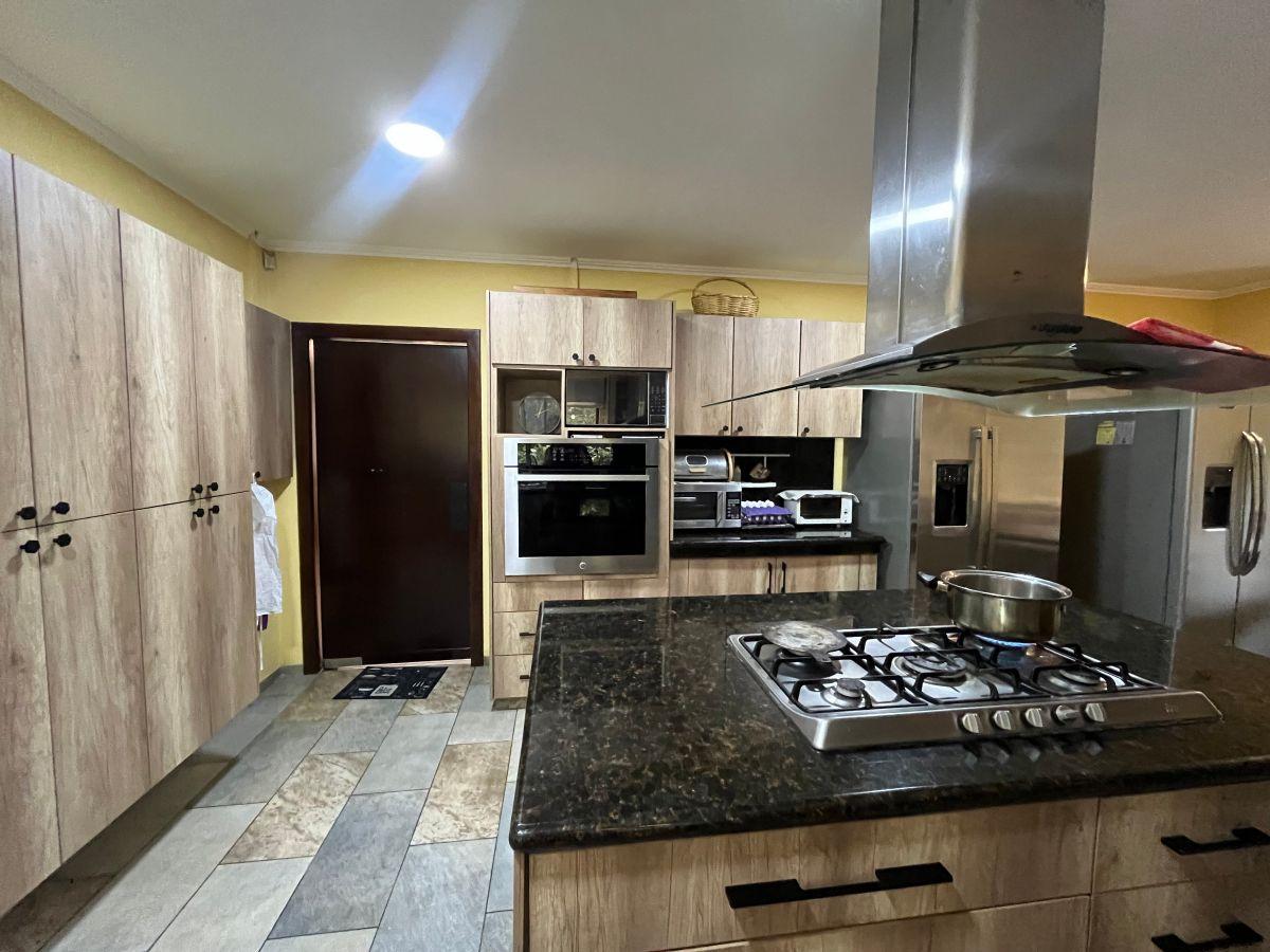 Casa Amplia Venta, 3 Dorm, 300 m², Ceibos Norte, Guayas — imagen 4