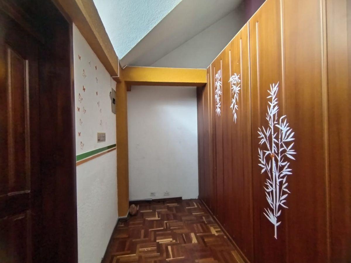 Casa Rentera con Amplia Construcción en Solanda. Provincia de Pichincha — imagen 4