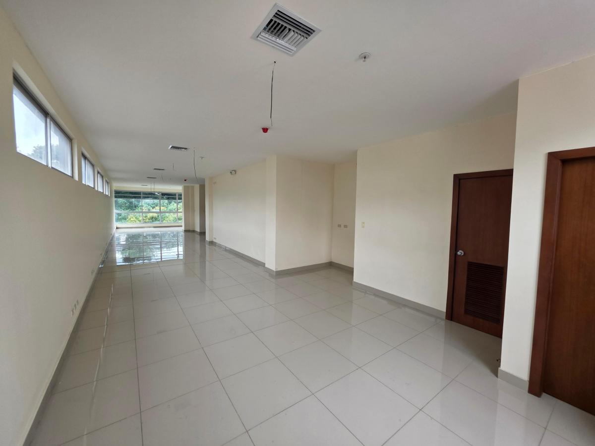 Vendo Oficinas de Estreno en Kennedy Norte, Elegantes, Modernas con Seguridad 24/7, Guayas — imagen 4