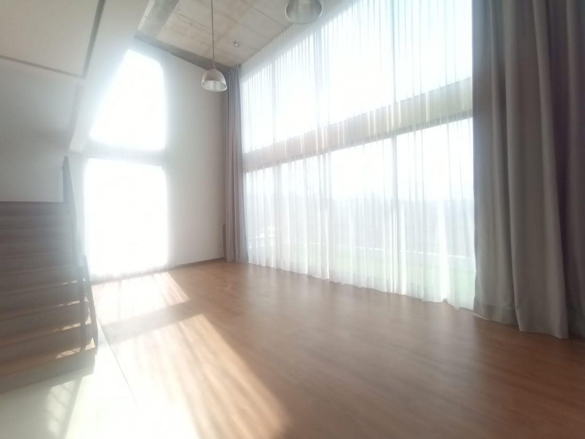Casa en Venta en Cumbayá | Piscina, Jardín y Vista | $470.000 — imagen 3