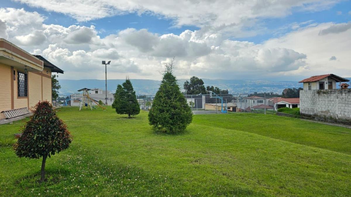 Venta Terreno Dentro de La Urb. San Francisco en Sangolqui — imagen 4