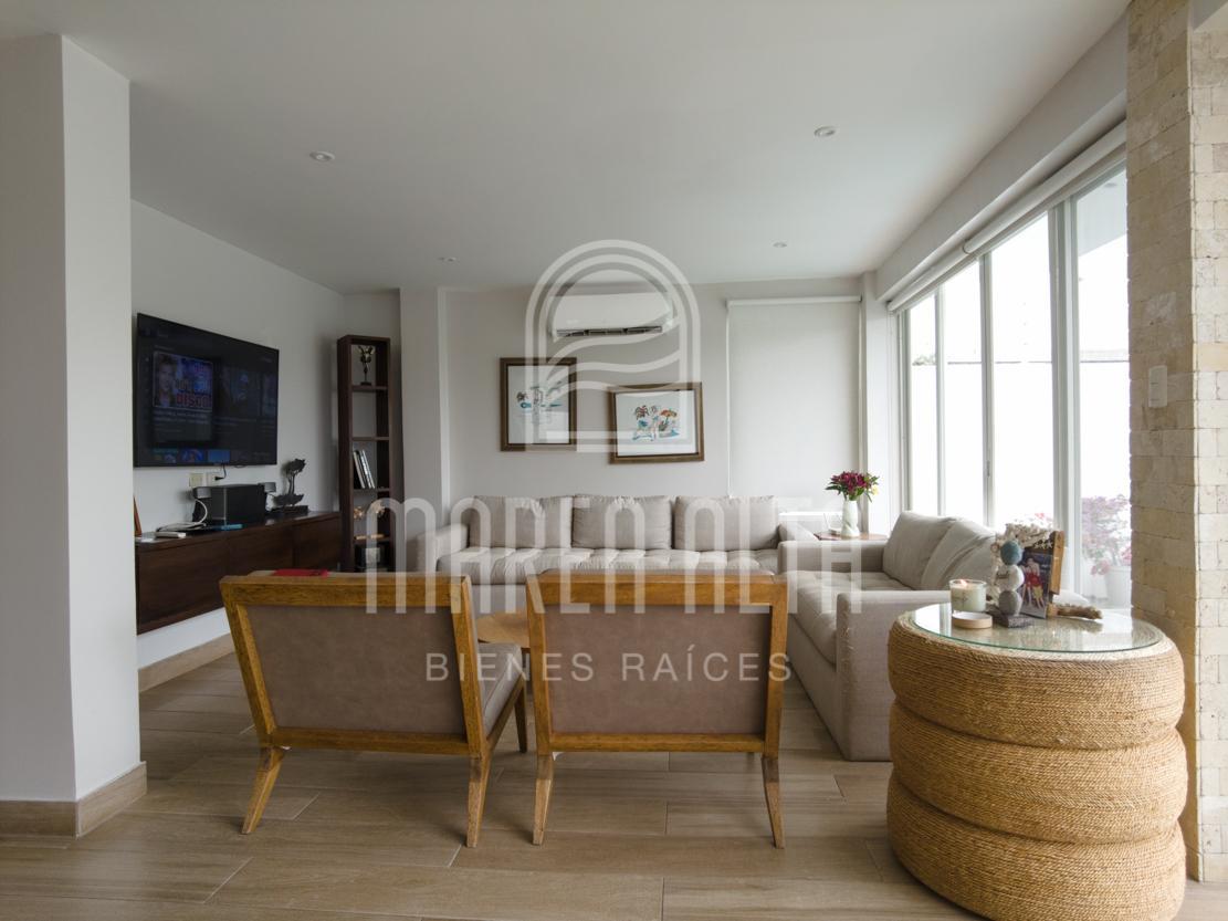 Casa con Piscina a Pasos del Mar en Salinas — imagen 5