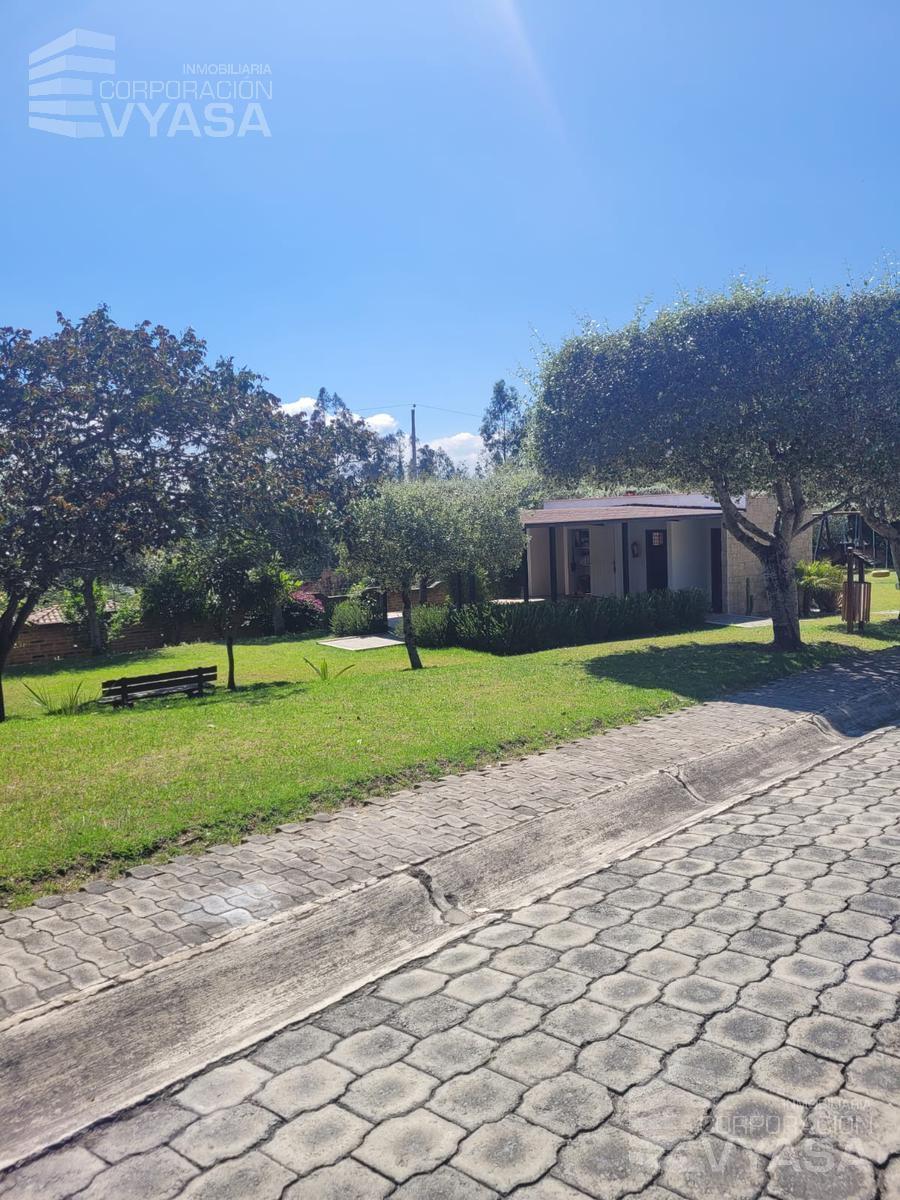 Nayón - Terreno de 1.500 m² en Venta Dentro de Urbanización — imagen 4