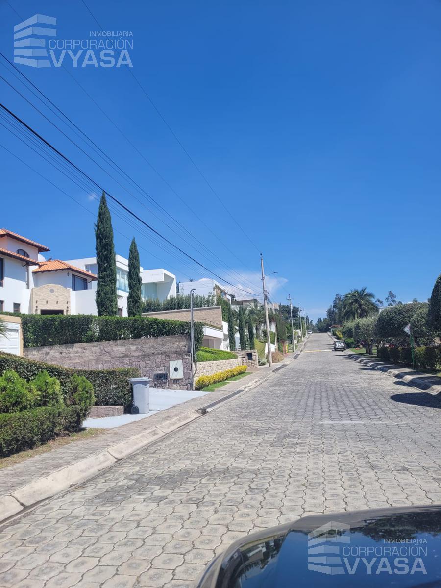 Nayón - Terreno de 1.500 m² en Venta Dentro de Urbanización — imagen 3