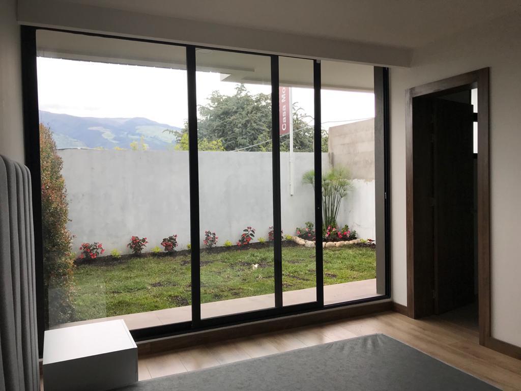 Casa en Venta 154 m² en Norte de Quito Santa Lucía — imagen 4