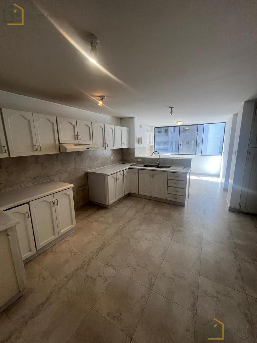 Departamento de Venta en Av González Suárez — imagen 5