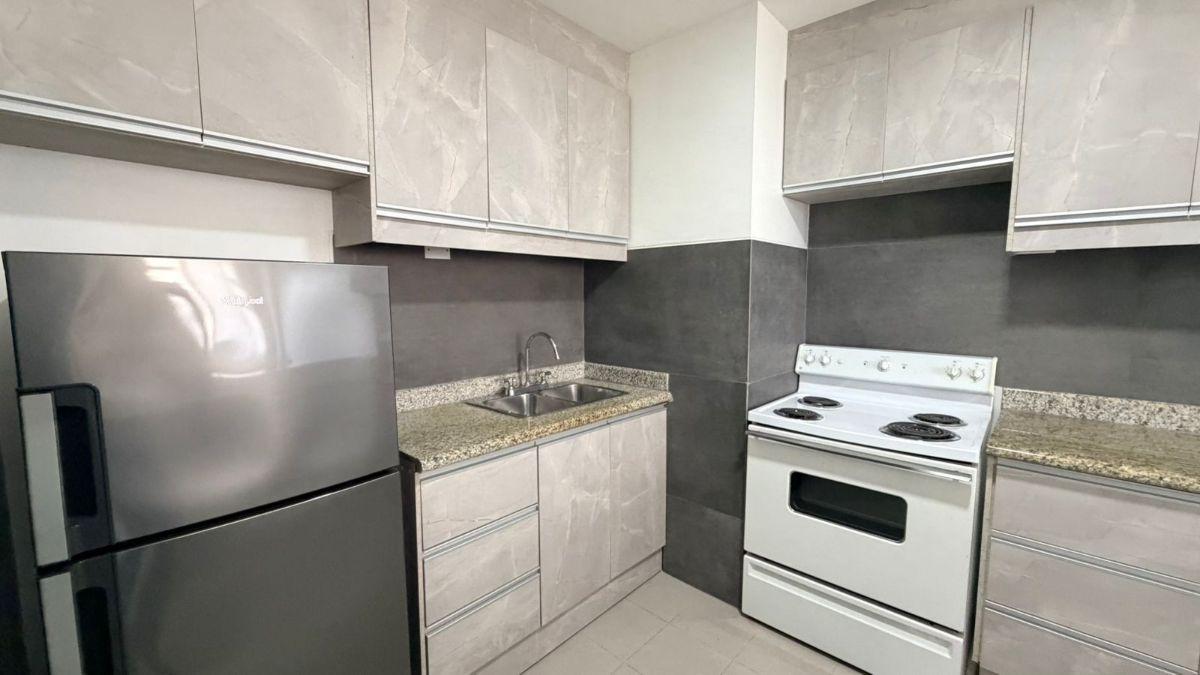 En Venta Departamento Amoblado en Hilton Colón | Seguridad y Ubicación Privilegiada, Guayas — imagen 4