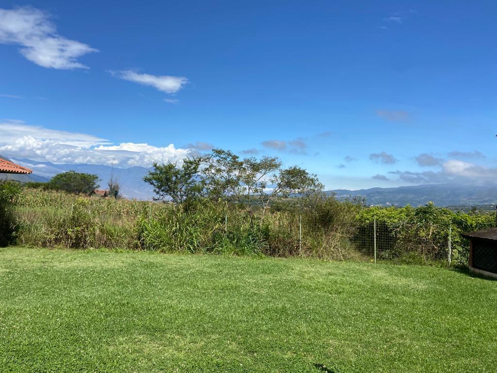 Terreno en Venta con Casa de Eventos, Yunguilla, Azuay — imagen 5
