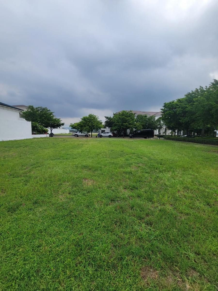 Terreno Frente Al Lago en Venta en Lagos del Batán | 731 m² | Urbanización Exclusiva Samborondón, Guayas — imagen 4