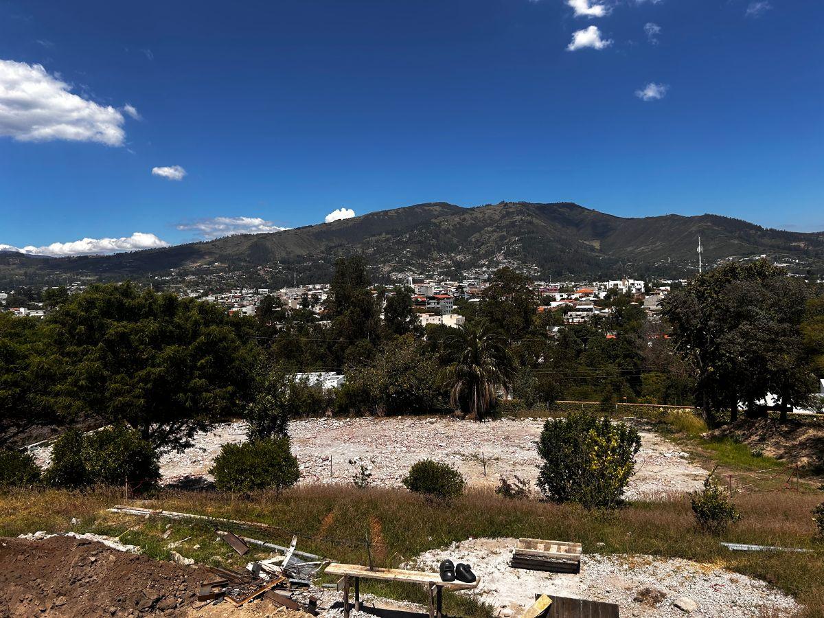 Vendo Terrenos en Tumbaco 410 m². Dentro de Urbanización Muy Buena y con Preciosa Vista — imagen 4