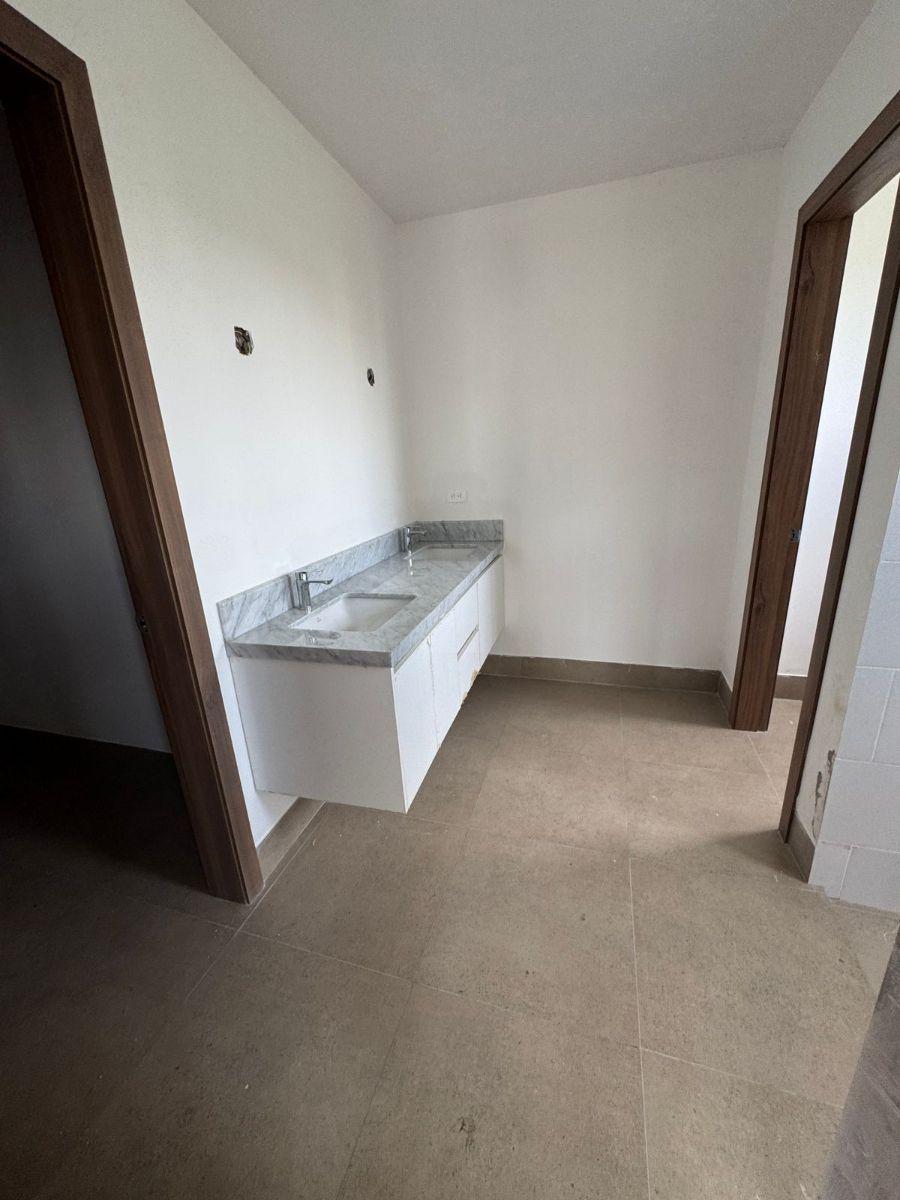 Departamento de 160 m² con 3 Recámaras en Venta en Mocoli Samborondon, Guayas — imagen 3