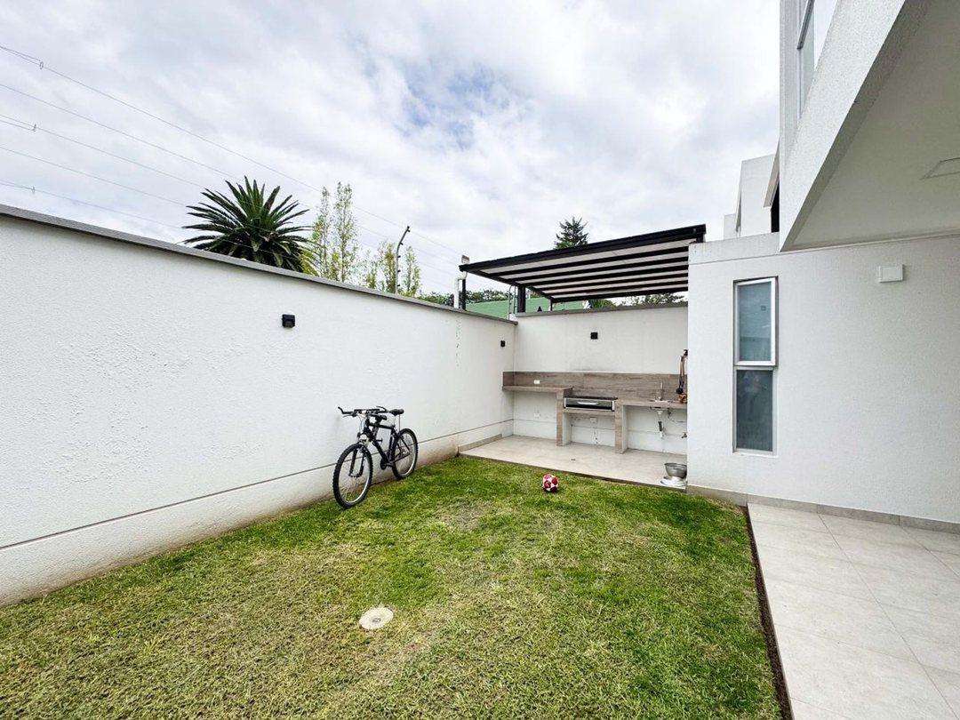 Casa en Venta - Tumbaco — imagen 3