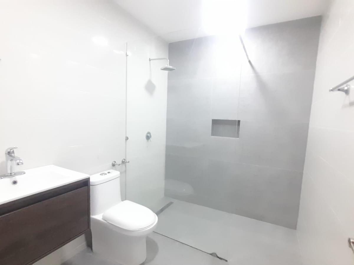 Venta 1 Propiedad Única — 2 Departamentos Modernos Remmodelados en Santa Cecilia (Ceibos), Guayas — imagen 5