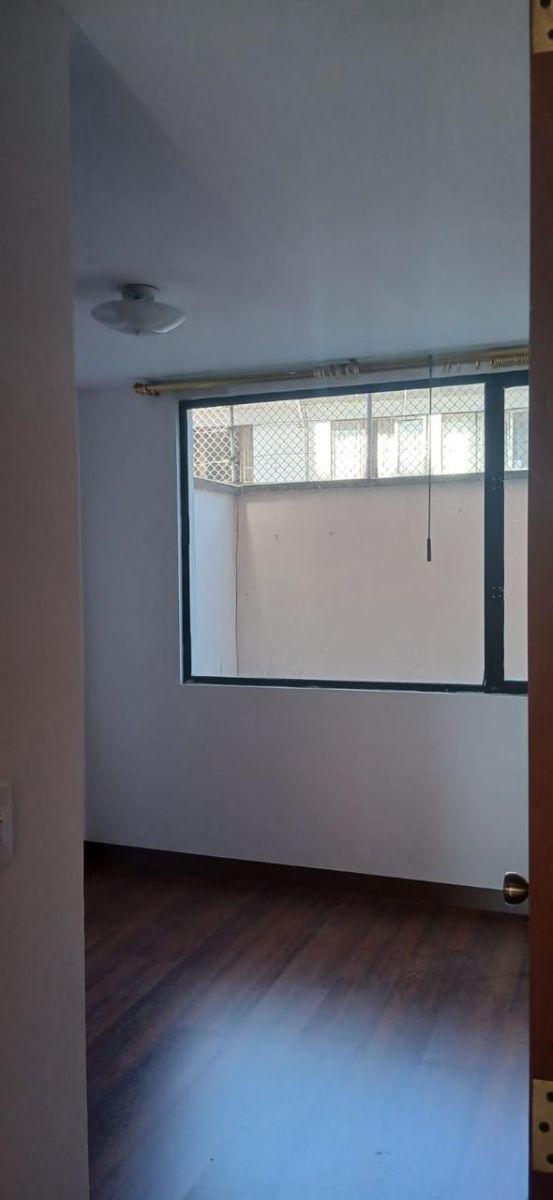 Oportunidad Departamento con Jardin Sector Inca y 6 de Diciembre — imagen 4
