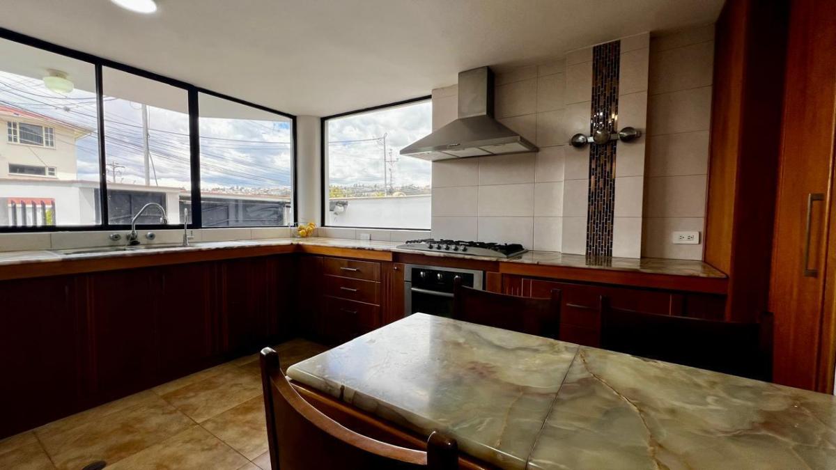 Departamento en Pomasqui — imagen 3