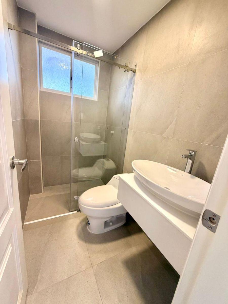 Casa en Venta en Sangolqui en Conjunto Privado — imagen 3