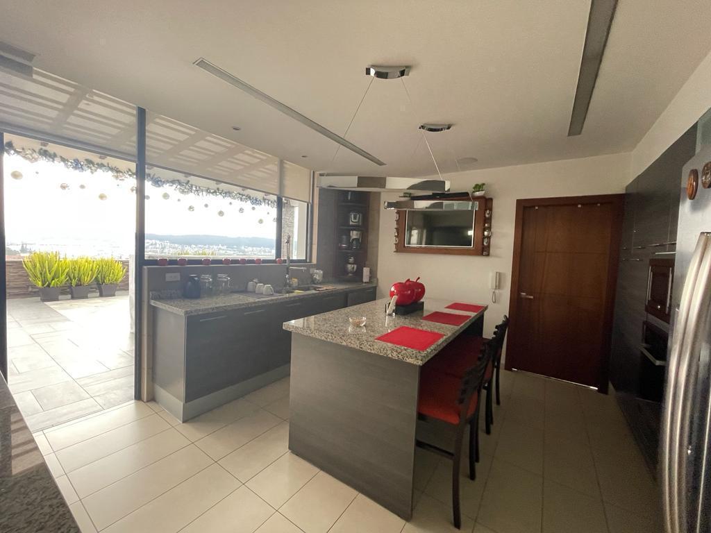 Quito Tenis, Venta Penthouse de Lujo 3d, 550 m² Totales con Terraza — imagen 3