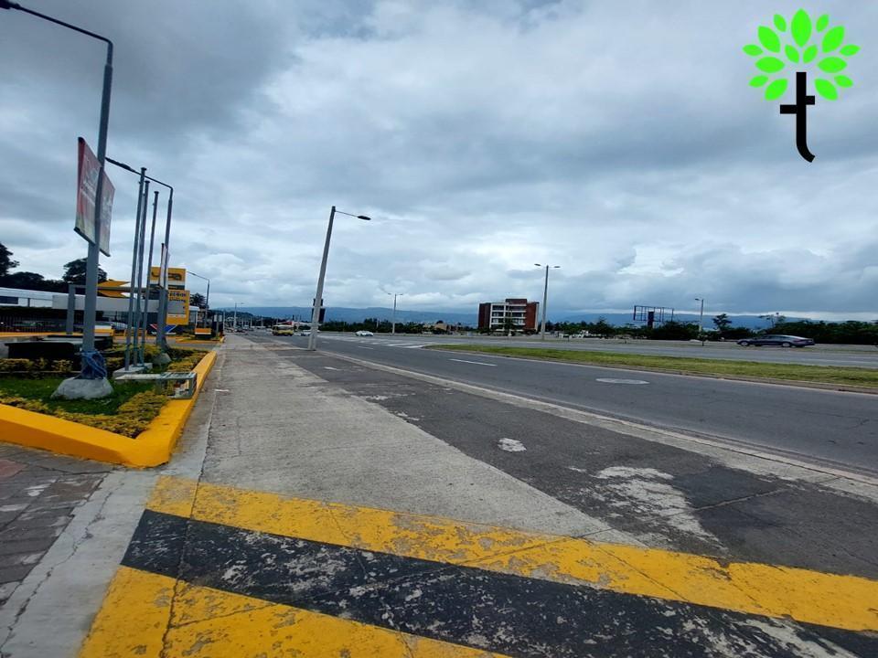 Vendo Terreno 3.292 m² Tumbaco en La Ruta Viva y Cerámica — imagen 3