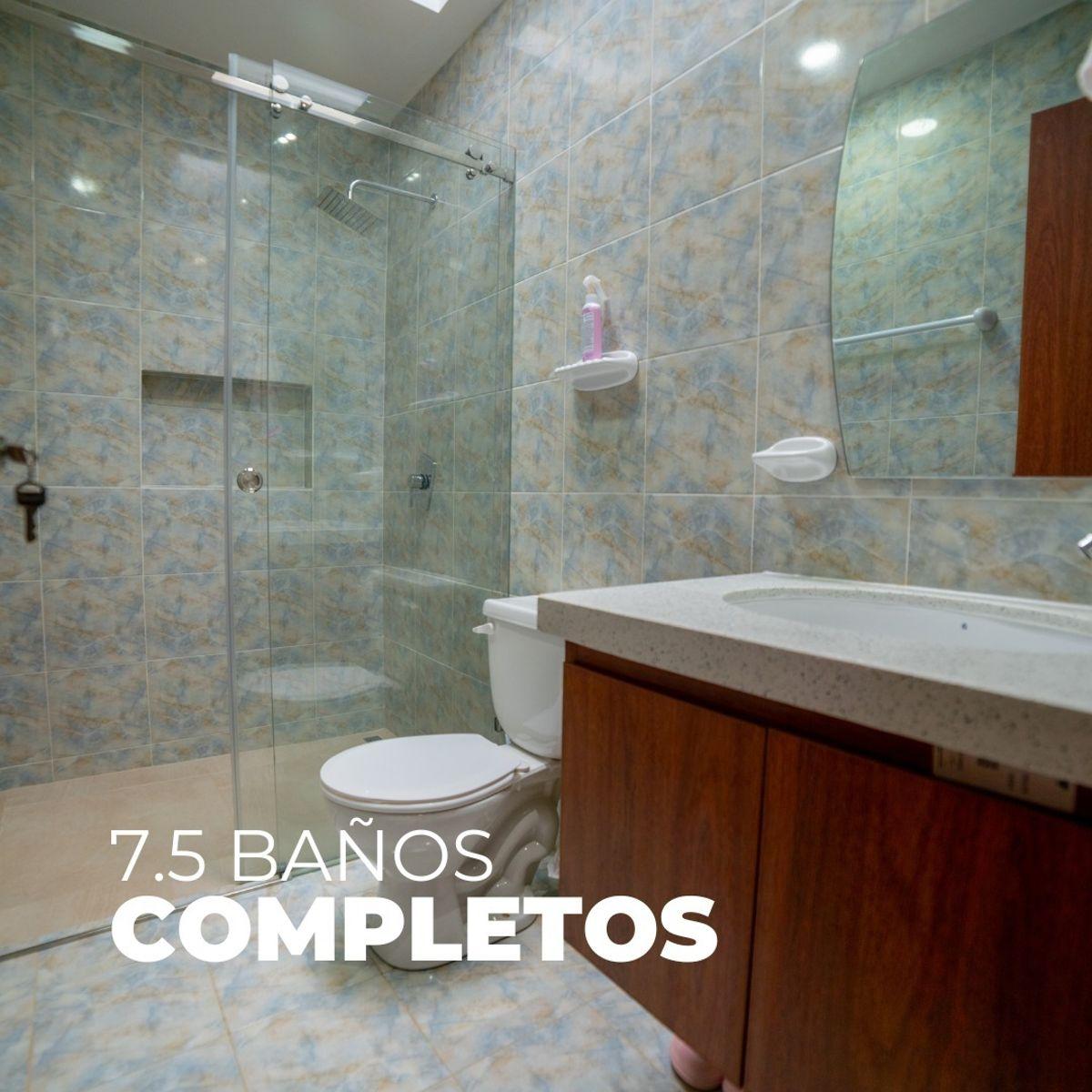 Casa de Lujo en Venta, Tarqui - Cuenca, Azuay — imagen 5