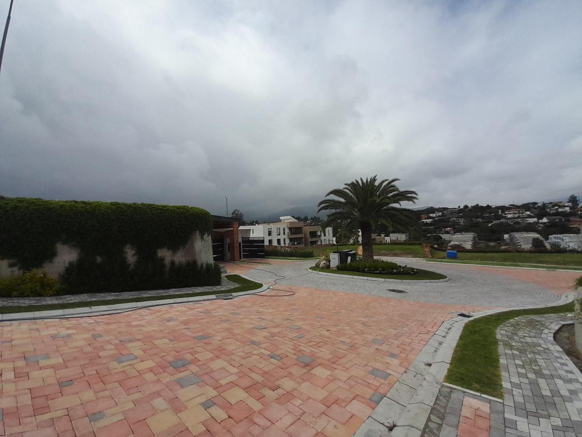Vendo Lotes Urbanizados en Tumbaco con Hermosa Vista — imagen 3
