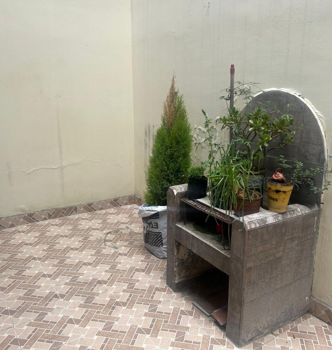 Venta Casa de 2 Pisos en Calderon, Cerca Al Gran Aki — imagen 3